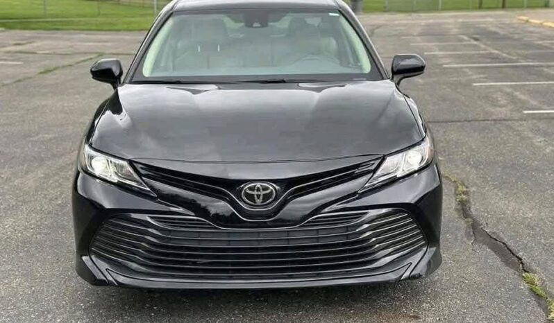 
								Used 2019 Toyota Camry full									