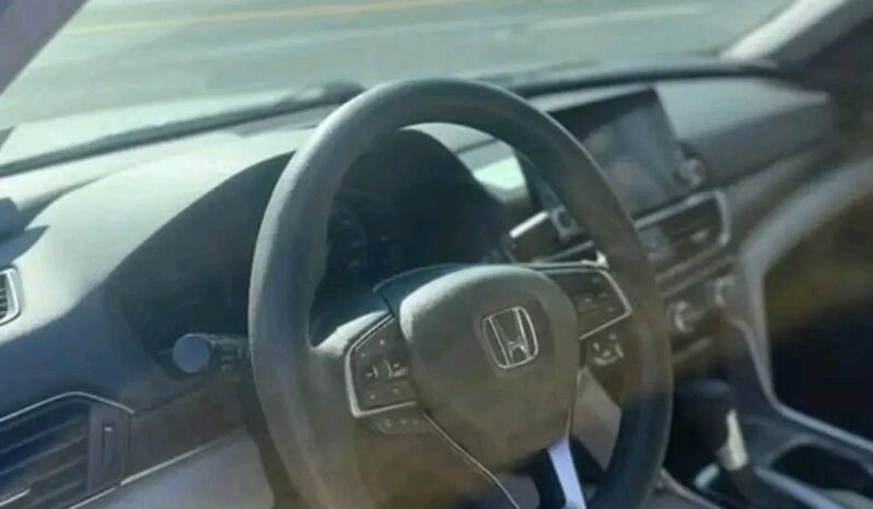 
								Used 2018 Honda Accord full									
