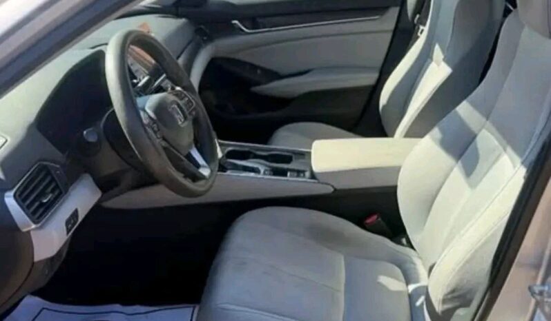 
								Used 2018 Honda Accord full									