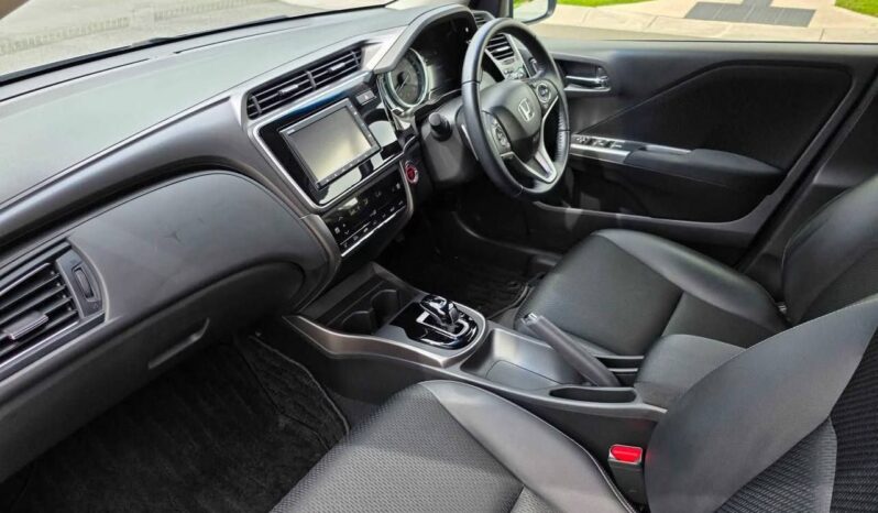 
								Used Honda Grace Ex full									