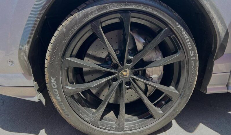 
								Used Lamborghini Urus full									