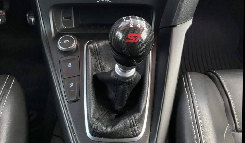 
								New 2016 Ford Focus ST full									