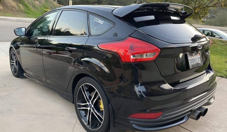 
								New 2016 Ford Focus ST full									