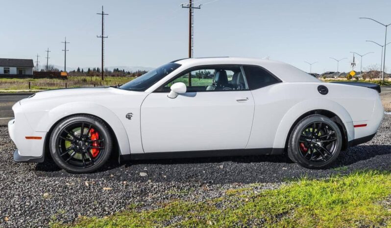 
								Used 2020 Dodge Challenger SRT full									
