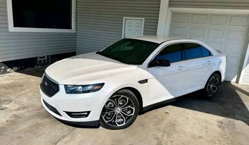 
								Used 2017 Ford Taurus SHO full									