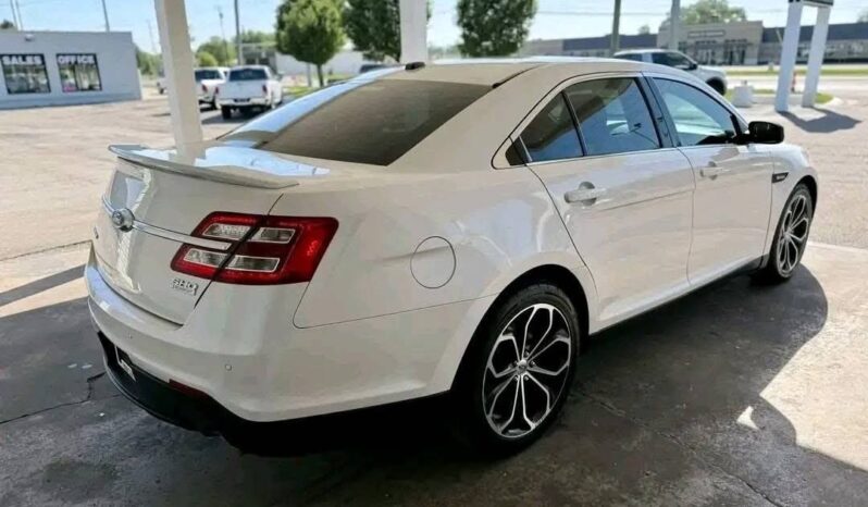 
								Used 2017 Ford Taurus SHO full									