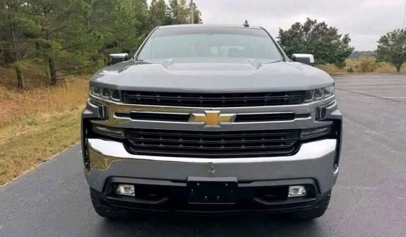 
								Used 2018 Chevrolet Silverado full									