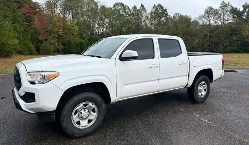 
								Used 2018 Toyota Tacoma SR Crew Cab full									