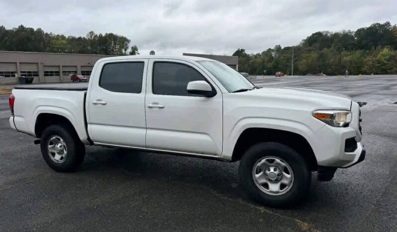 
								Used 2018 Toyota Tacoma SR Crew Cab full									