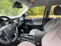 
										Used 2018 Toyota Tacoma SR Crew Cab full									