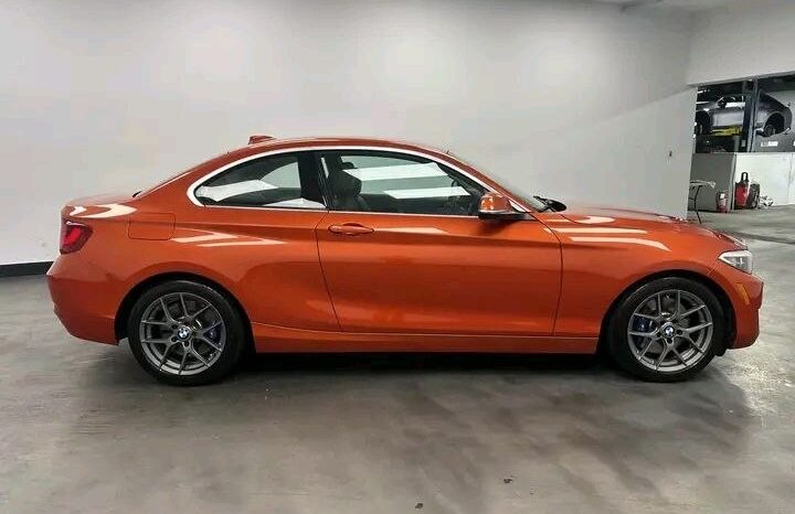 
								Used 2015 BMW 2 Series’ 2dr Cpe 288 RWD full									