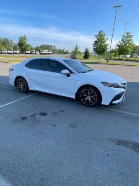 Used 2021 Toyota Camry SE