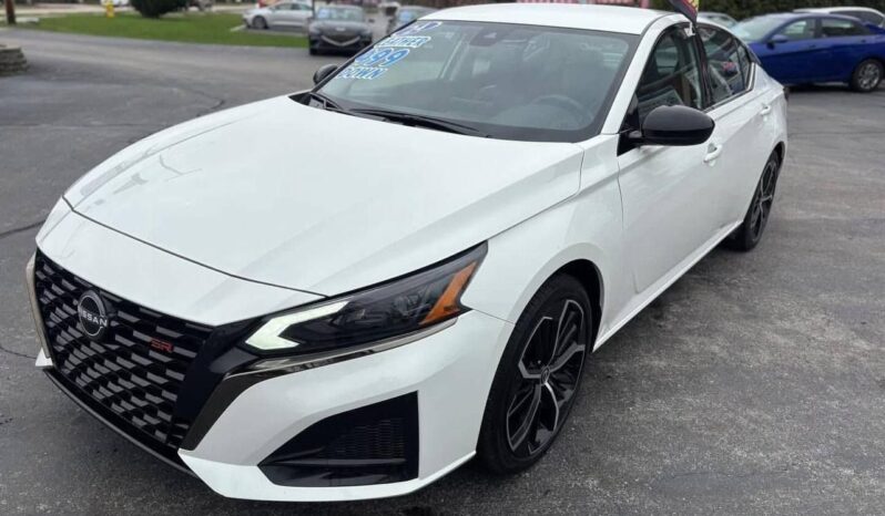 
								Used Nissan Altima SR full									