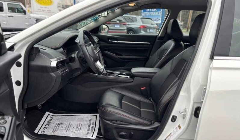 
								Used Nissan Altima SR full									