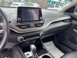 
										Used Nissan Altima SR full									