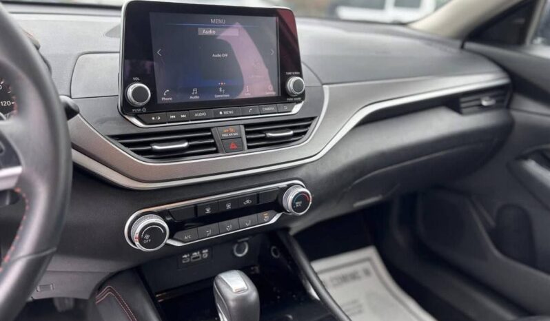 
								Used Nissan Altima SR full									