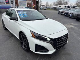 Used Nissan Altima SR