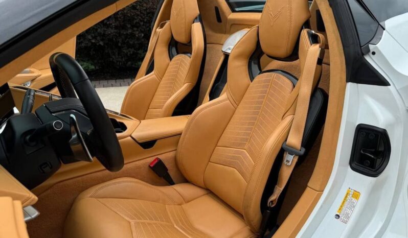 
								Used 2021 Chevrolet Corvette full									