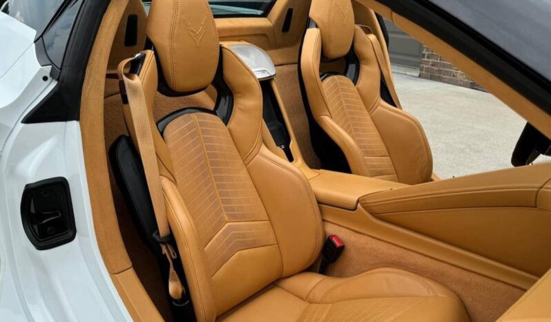 
								Used 2021 Chevrolet Corvette full									