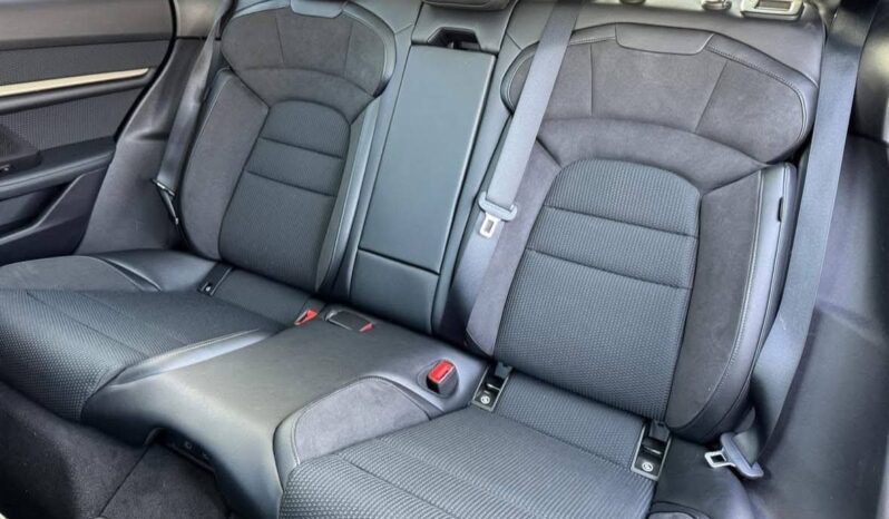 
								Used 2022 Porsche Taycan GTS full									