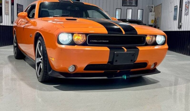 
								Used 2012 Dodge challenger SRT8 full									