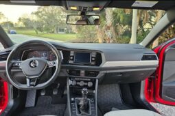 
										New 2021 Volkswagen Jetta R-line full									