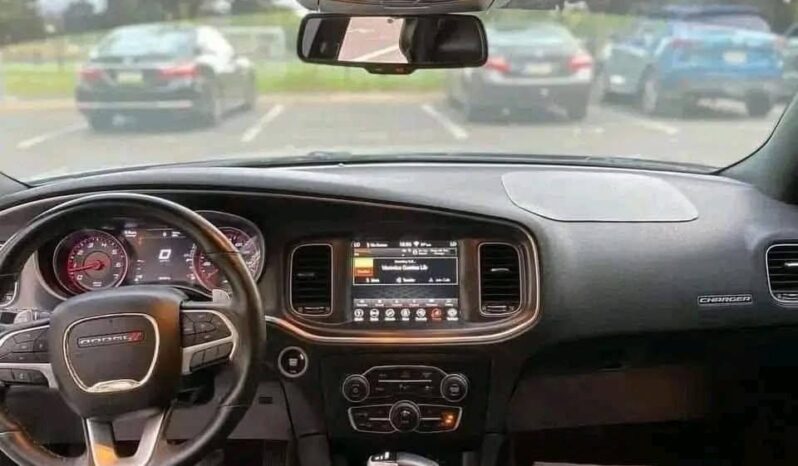 
								Used 2018 Dodge Charger RT full									