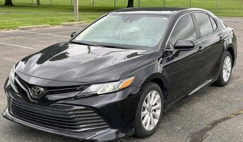 
								New 2019 Toyota Camry full									