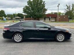 
										New 2019 Toyota Camry full									