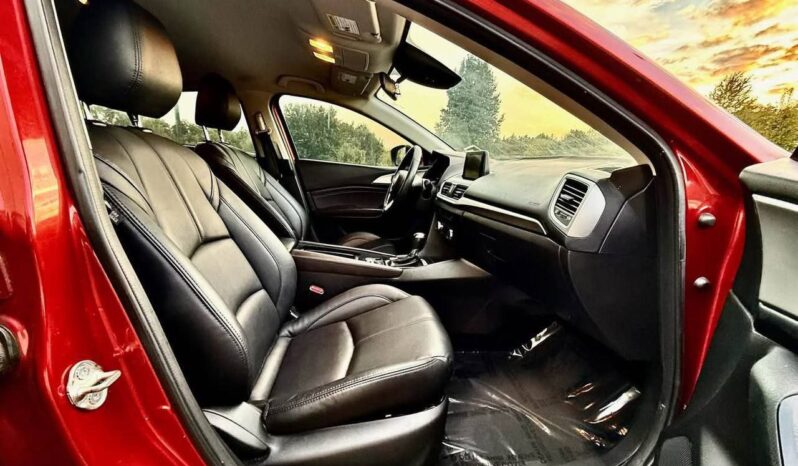 
								Used 2018 Mazda Mazda 3 full									