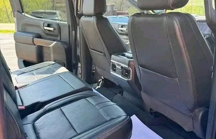 
								Used 2013 Ram Laramie 4×4 full									