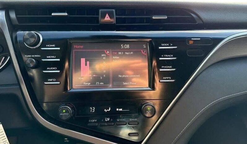 
								Used Toyota Camry SE full									