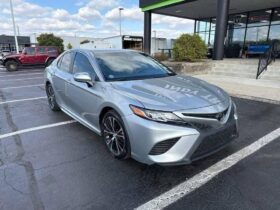 Used Toyota Camry SE