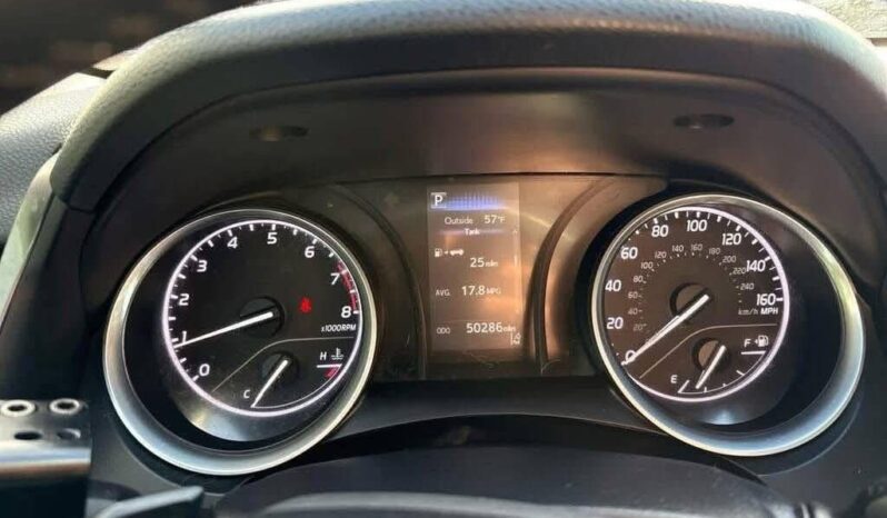 
								Used Toyota Camry SE full									