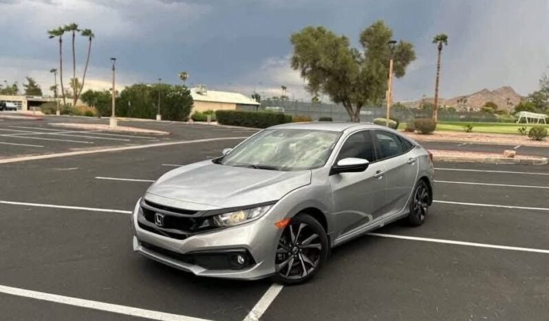 
								Used 2019 Honda civic hatchback full									
