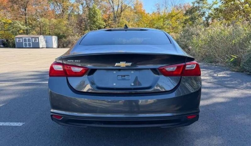 
								Used 2017 Chevrolet Malibu full									
