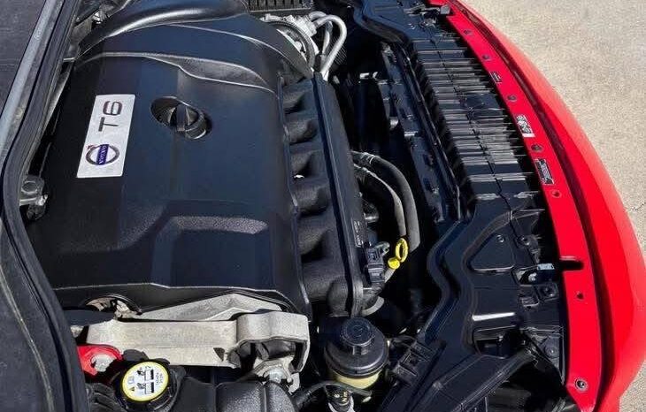 
								Used 2014 Volvo S60 T6 R-Design full									