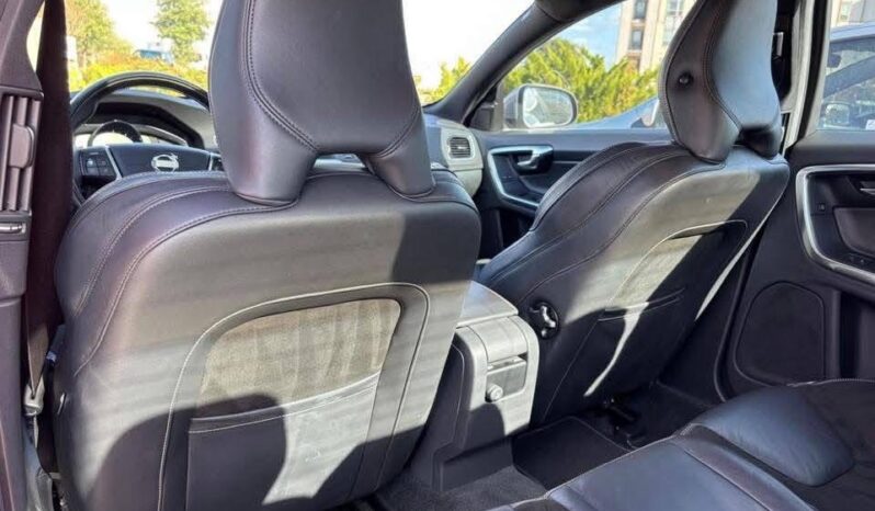 
								Used 2014 Volvo S60 T6 R-Design full									