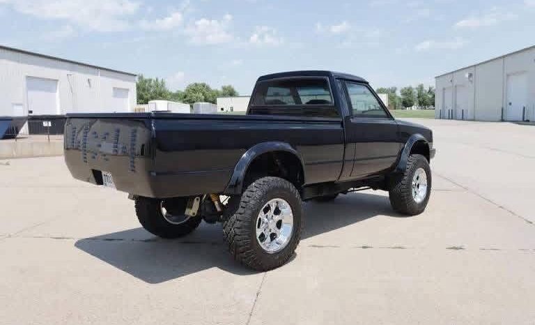 
								Used Nissan Pickup full									