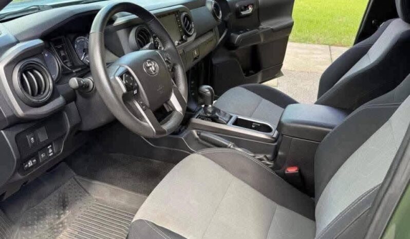 
								2021 Toyota Tacoma TRD Off-Road Double Cab full									