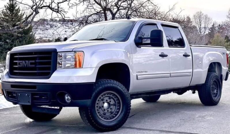 
								Used 2010 GMC Sierra full									
