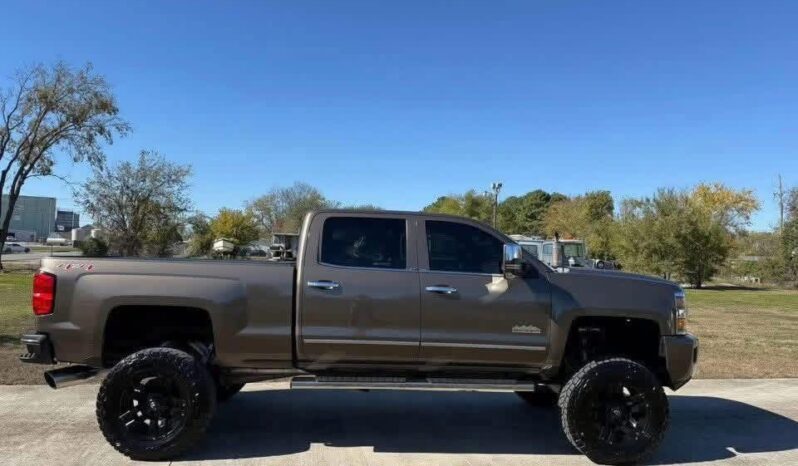 
								Used 2015 Chevrolet Silverado 2500HD High Country 4×4 full									