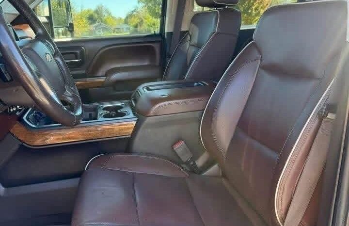 
								Used 2015 Chevrolet Silverado 2500HD High Country 4×4 full									