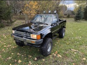 Used 1988 Toyota Pickup 5-Speed 4×4