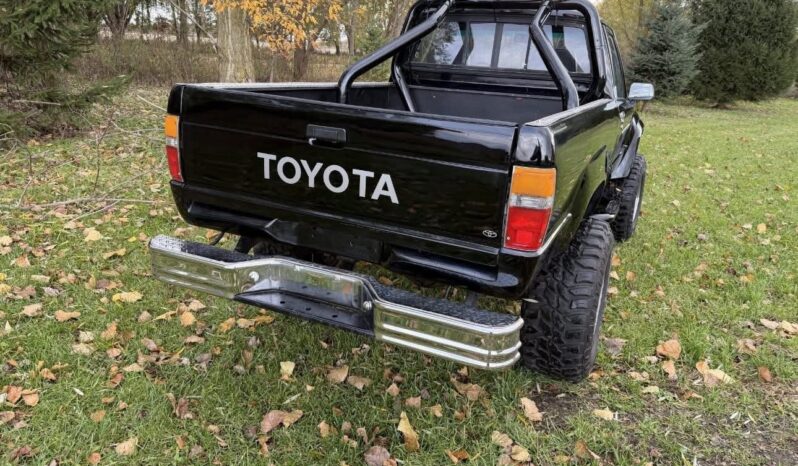 
								Used 1988 Toyota Pickup 5-Speed 4×4 full									