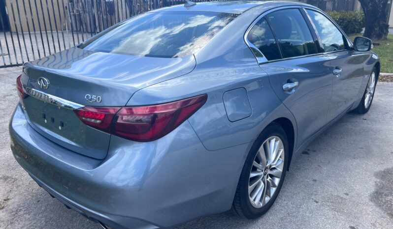 
								Used 2018 Infiniti Q50 full									