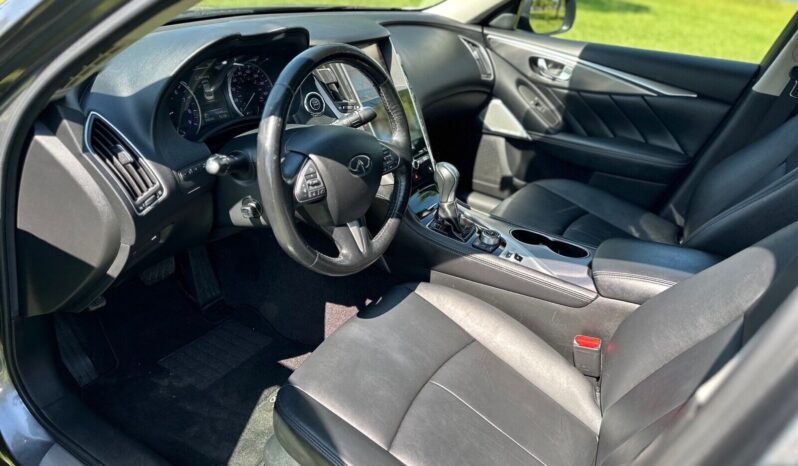 
								Used 2017 Infiniti Q50 full									