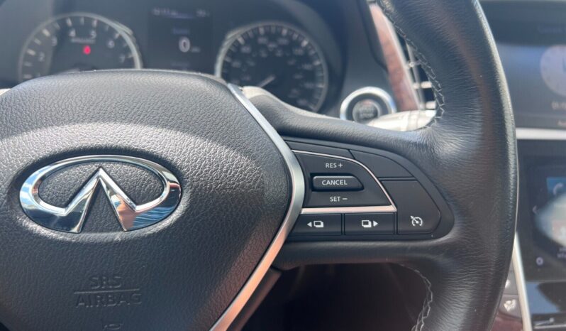 
								Used 2018 Infiniti Q50 full									