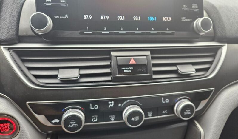 
								Used 2018 Honda Accord full									