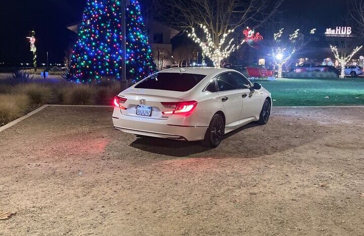 
								Used 2018 Honda Accord full									